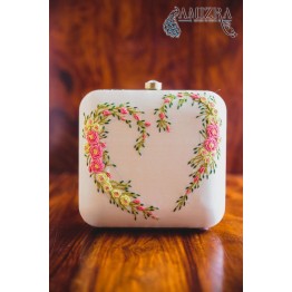 FRENCH KNOT-HAPPY HEARTS